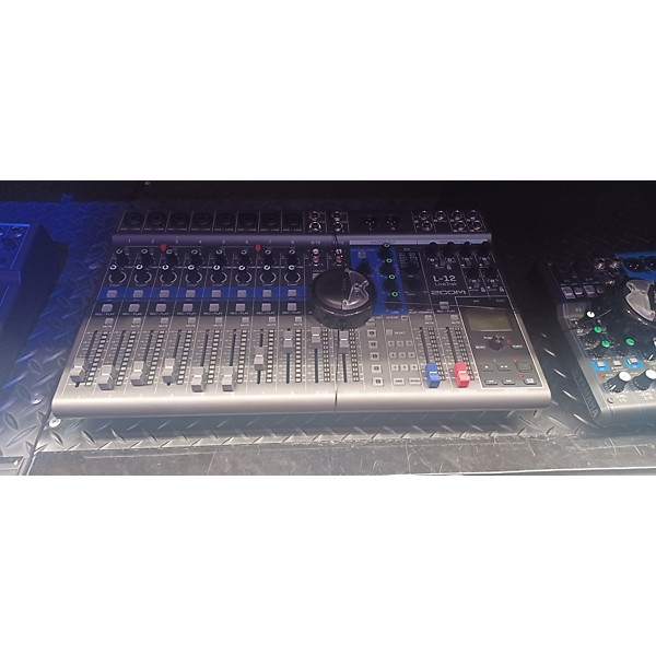 Used Used Zoom Livetrak L12 Unpowered Mixer