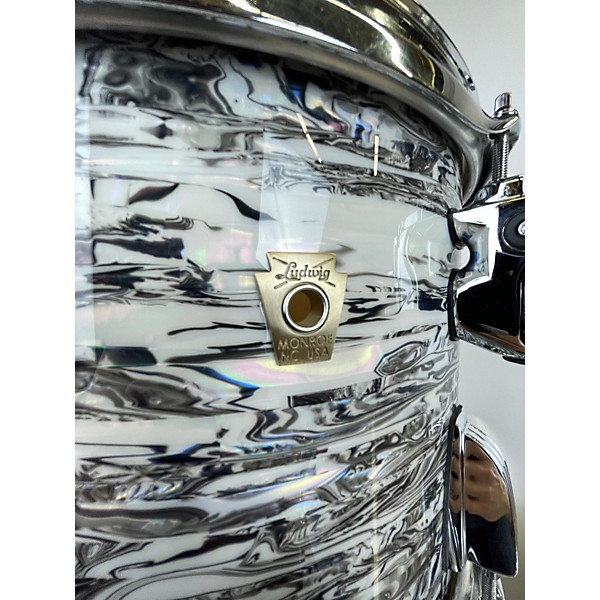 Used Ludwig Used Ludwig 4 piece Classic Maple Fab Kit With Matching Snare Drum White Abalone Drum Kit