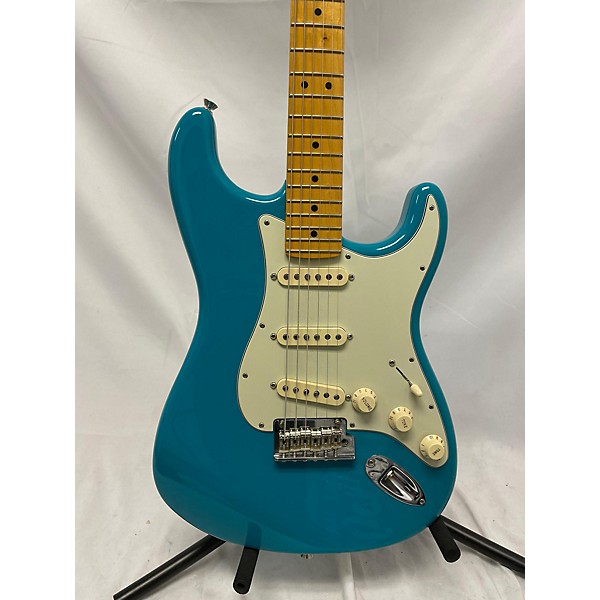 Used Fender Used Fender American Professional II Stratocaster Teal Solid Body Electric Guitar