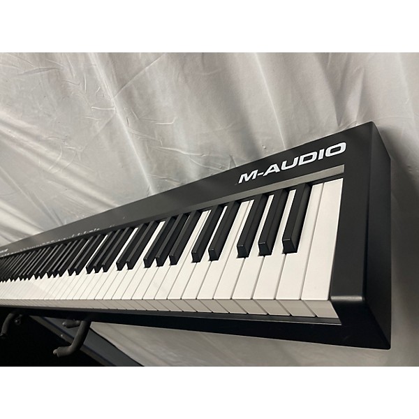 Used M-Audio KEYSTATION 88 MK3 MIDI Controller