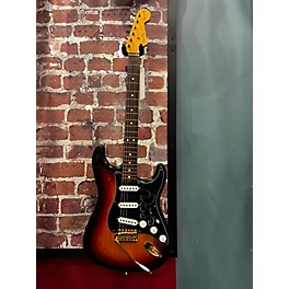 Used Fender Used Fender Artist Series Stevie Ray Vaughan Stratocaster Sunburst Solid Body Electric Guitar