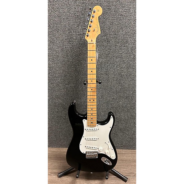 Used Fender Used 2004 Fender American Standard Stratocaster Black Solid Body Electric Guitar