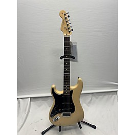 Used Fender Used 2006 Fender American Standard Stratocaster Vintage Blonde Solid Body Electric Guitar