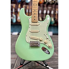 Used Fender Used Fender Player Stratocaster Surf Green Solid Body Electric Guitar