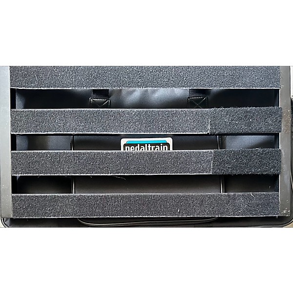 Used Pedaltrain Classic Pedal Board