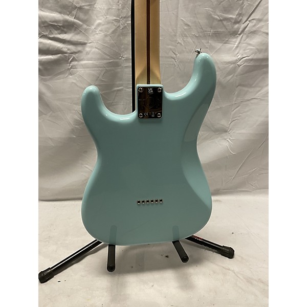 Used Fender Tom Delonge Signature Stratocaster Daphne Blue Solid Body Electric Guitar