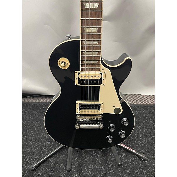 Used Gibson Used Gibson Les Paul Classic Ebony Solid Body Electric Guitar