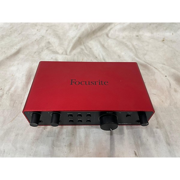 Used Focusrite Scarlett 2i2 Gen 4 Audio Interface