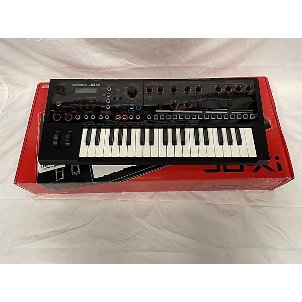 Used Roland JDXi Synthesizer