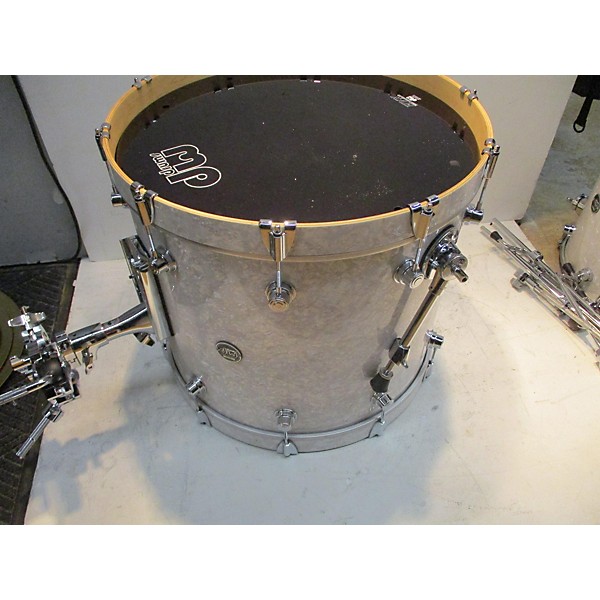 Used DW Performance Series Drum Kit