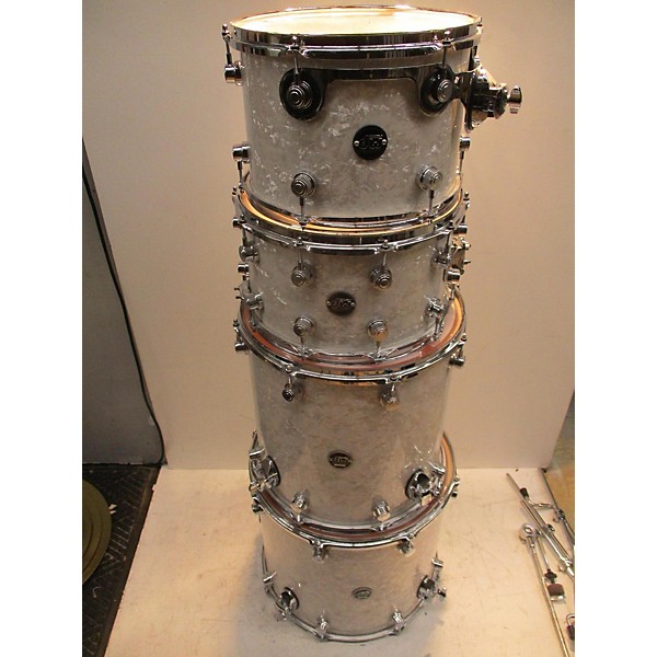 Used DW Performance Series Drum Kit