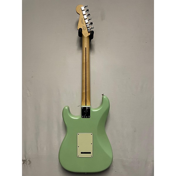 Used Fender Used Fender Modern Player Stratocaster Seafoam Green Solid Body Electric Guitar