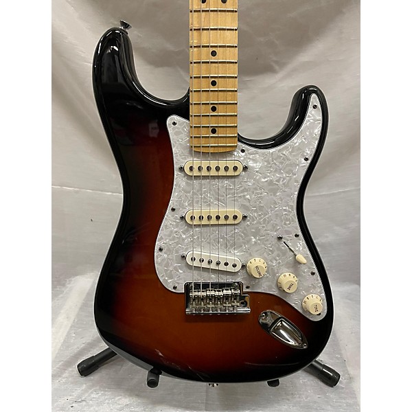 Used Fender 2013 American Standard Stratocaster Solid Body Electric Guitar