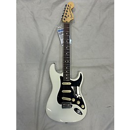 Used Fender Used Fender American Performer Stratocaster SSS Polar White Solid Body Electric Guitar