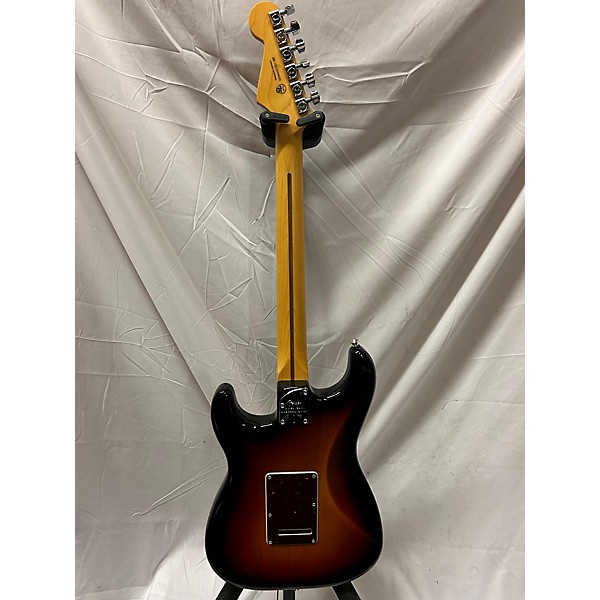 Used Fender Used Fender American Professional II Stratocaster Sunburst Solid Body Electric Guitar