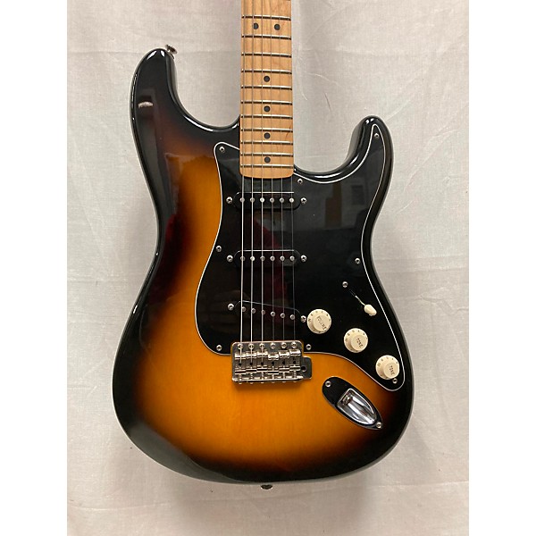 Used Fender Used Fender Artist Series Jimmie Vaughan Tex-Mex Stratocaster 2 Color Sunburst Solid Body Electric Guitar