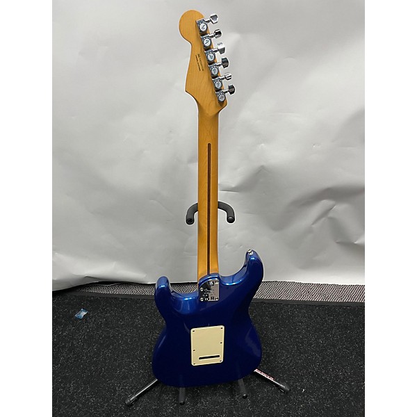 Used Fender Used Fender American Ultra Stratocaster COBALT BLUE Solid Body Electric Guitar