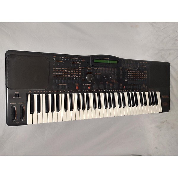 Used Technics KN1000 Arranger Keyboard