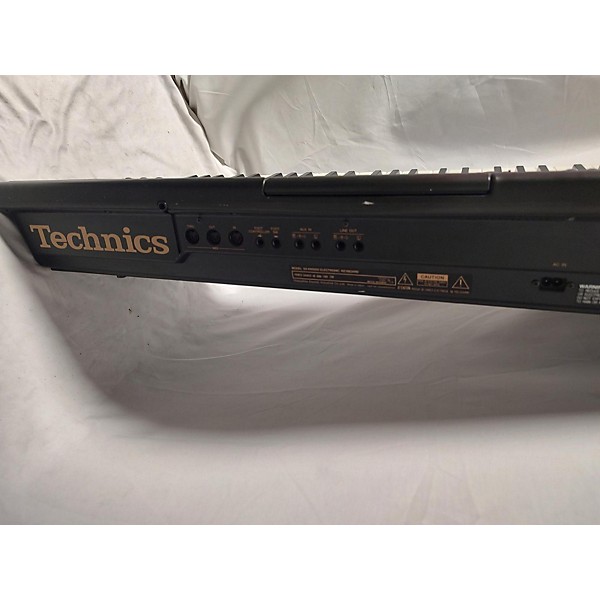 Used Technics KN1000 Arranger Keyboard