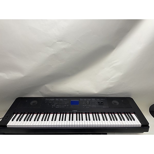 Used Yamaha Used Yamaha DGX660B Portable Keyboard