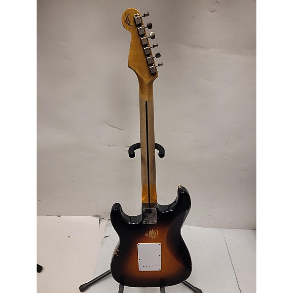 Used Fender Used Fender Custom Shop 70th Anniversary 54 Stratocaster Sunburst Solid Body Electric Guitar