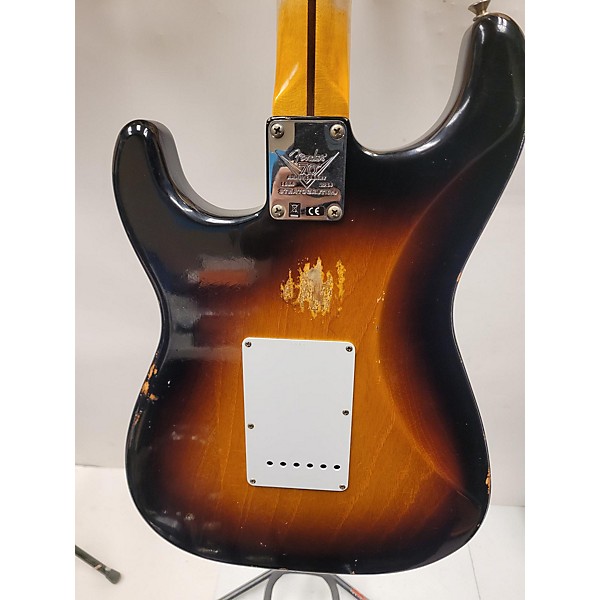 Used Fender Used Fender Custom Shop 70th Anniversary 54 Stratocaster Sunburst Solid Body Electric Guitar