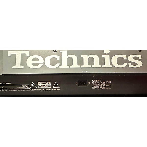 Used Technics KN400 Keyboard Workstation