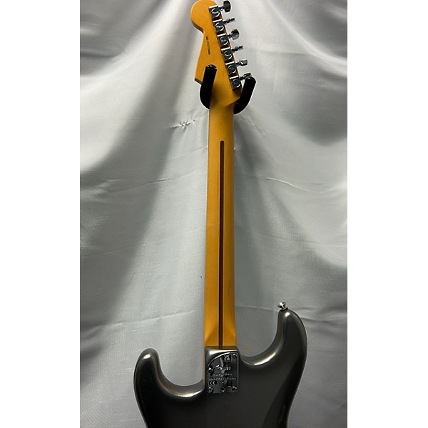 Used Fender Fender American Professional II Stratocaster HSS Rosewood Fingerboard Solid Body Electric Guitar