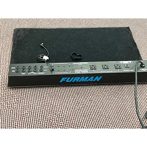 Used Furman SPB-8 Pedal Board