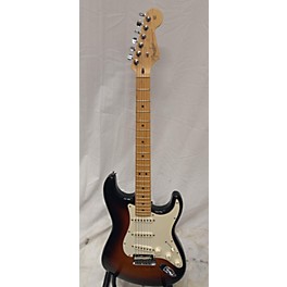 Used Fender Used Fender American Standard Stratocaster 2 Color Sunburst Solid Body Electric Guitar