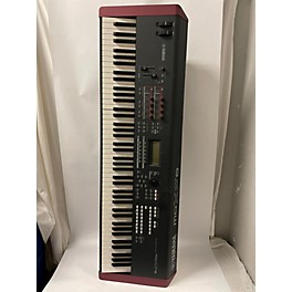 Used Yamaha Used Yamaha MOXF8 88 Key Keyboard Workstation