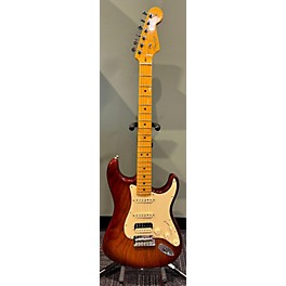 Used Fender Used Fender American Professional II Stratocaster HSS Sienna Sunburst Solid Body Electric Guitar