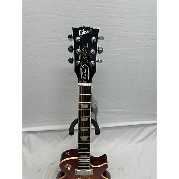 Used Gibson Used Gibson Les Paul Standard Cherry Sunburst Solid Body Electric Guitar