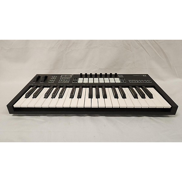 Used Novation Used Novation Launchkey 37 MIDI Controller