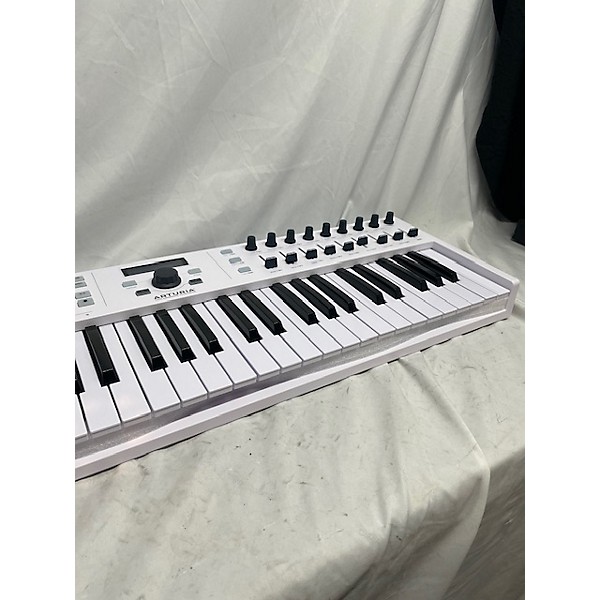 Used Arturia Used Arturia Keylab Essential 49 MIDI Controller