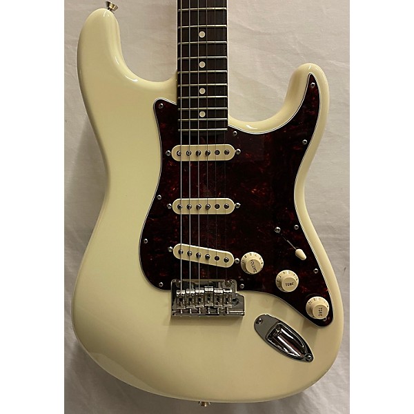 Used Fender Used Fender American Professional II Stratocaster Olympic White Solid Body Electric Guitar