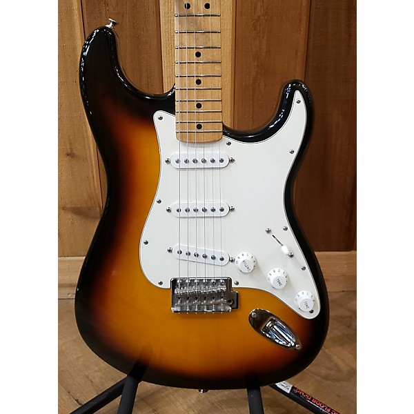 Used Fender Used Fender Player Stratocaster Sunburst Solid Body Electric Guitar