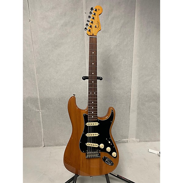 Used Fender Used Fender American Professional II Stratocaster Natural Solid Body Electric Guitar