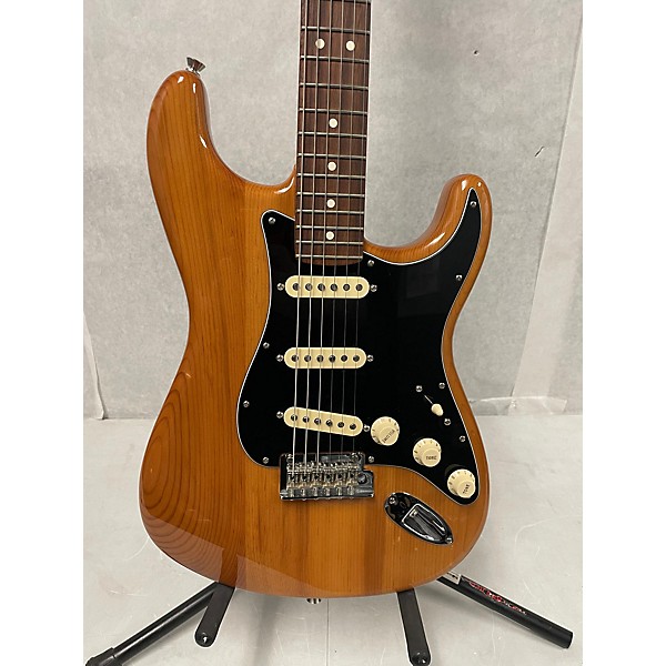 Used Fender Used Fender American Professional II Stratocaster Natural Solid Body Electric Guitar