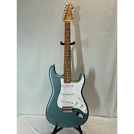 Used Fender Used 2022 Fender Vintera 60s Stratocaster Ice Blue Metallic Solid Body Electric Guitar