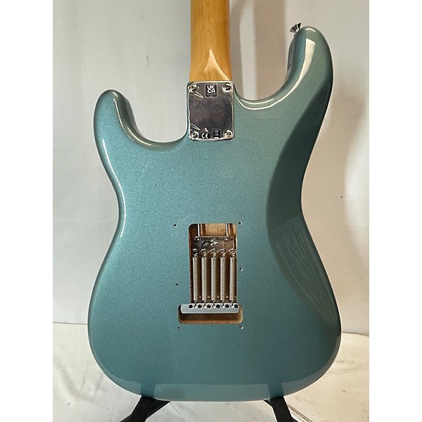 Used Fender Used 2022 Fender Vintera 60s Stratocaster Ice Blue Metallic Solid Body Electric Guitar