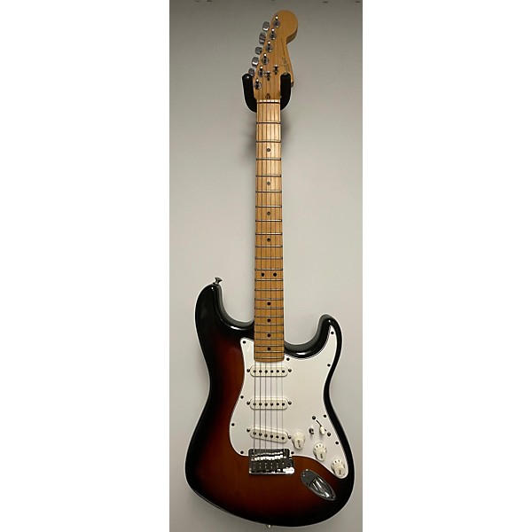 Used Fender Used Fender American Standard Stratocaster 3 Color Sunburst Solid Body Electric Guitar