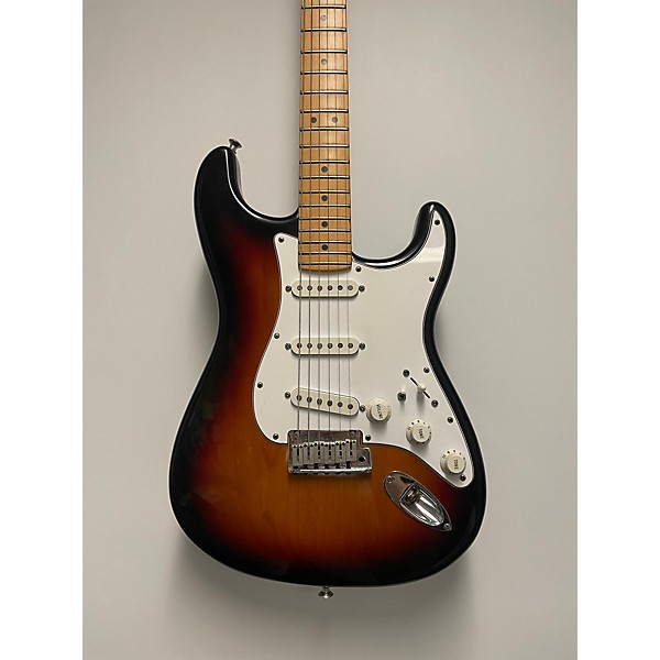 Used Fender Used Fender American Standard Stratocaster 3 Color Sunburst Solid Body Electric Guitar