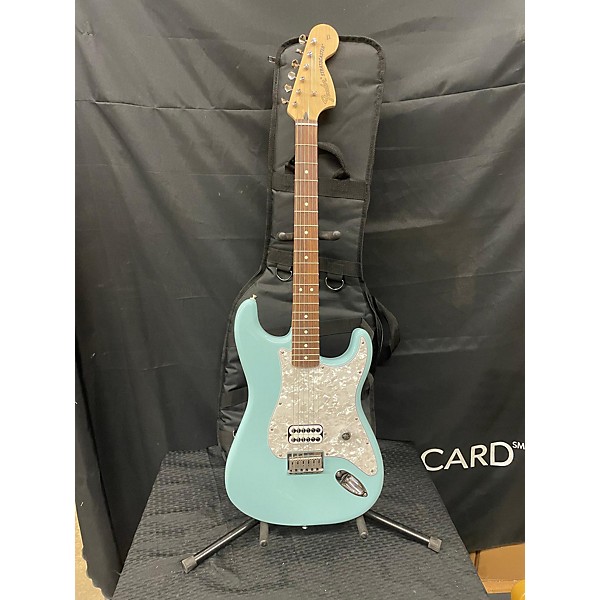 Used Fender Used Fender Tom Delonge Stratocaster Daphne Blue Solid Body Electric Guitar