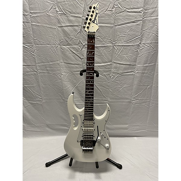 Used Ibanez Used Ibanez JEMJR White Solid Body Electric Guitar