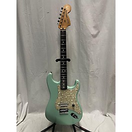 Used Fender Used 2003 Fender Tom Delonge Signature Stratocaster Surf Green Solid Body Electric Guitar