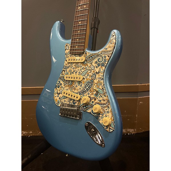 Used Fender Used Fender Player Plus Stratocaster Ice Blue Metallic Solid Body Electric Guitar