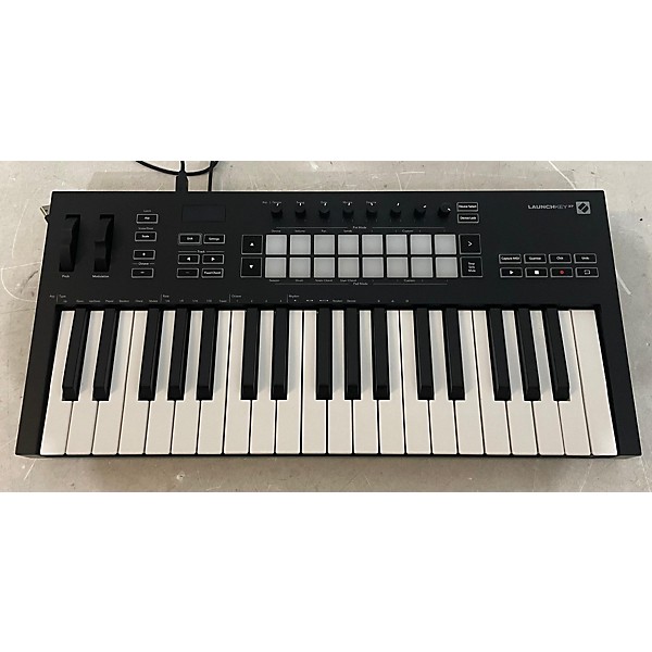 Used Novation LAUNCHKEY 37