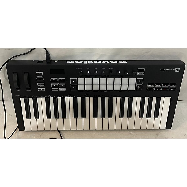 Used Novation LAUNCHKEY 37