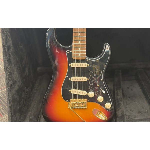 Used Fender Used Fender Artist Series Stevie Ray Vaughan Stratocaster 2 Tone Sunburst Solid Body Electric Guitar